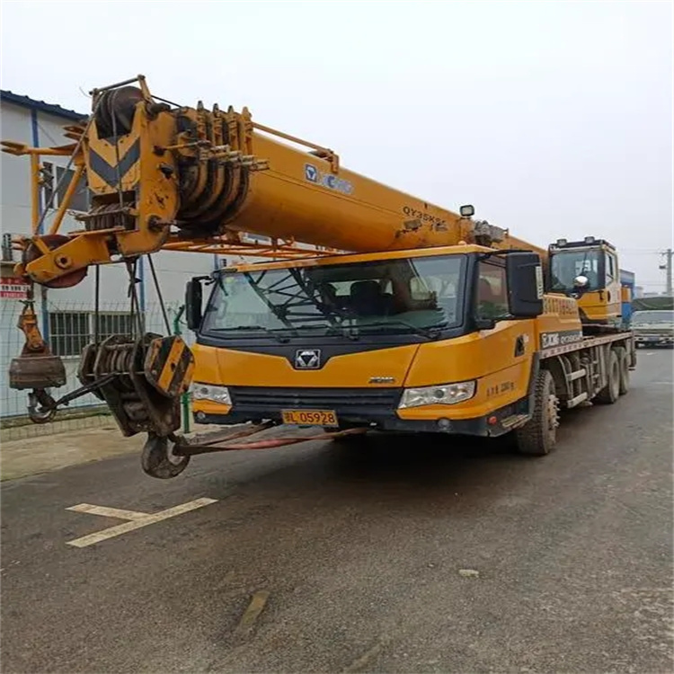 鹤峰吊车出租保险：全面覆盖，安全无忧