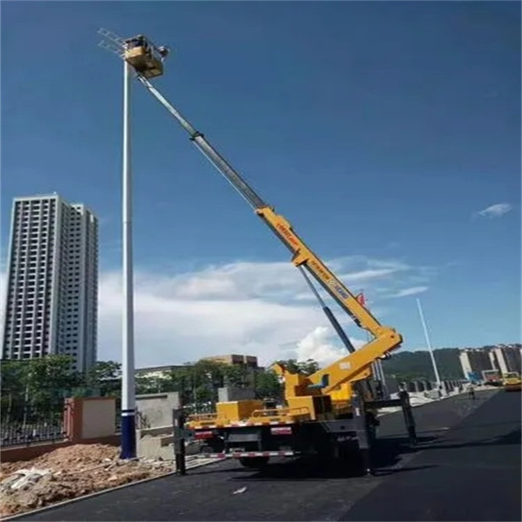 鹤峰维修路灯的曲臂升降车出租