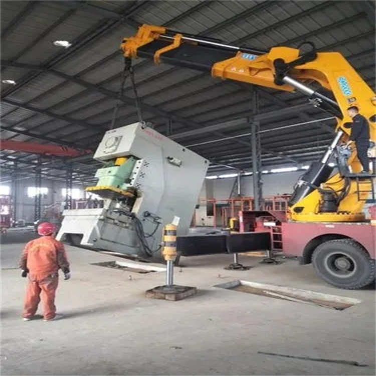 鹤峰80吨折臂吊车出租附近电话